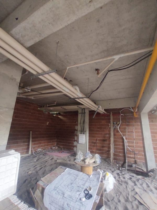 INSTALAÇÕES AÉREAS DO ESTACIONAMENTO